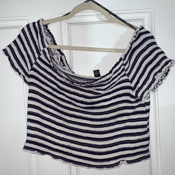 Cropped Striped Stretchy Top - Picture 1 of 2
